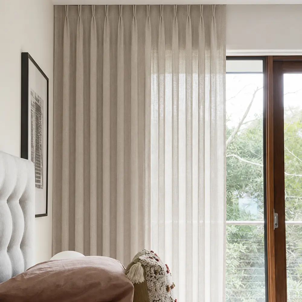Minimalist Sheer Curta Dubai